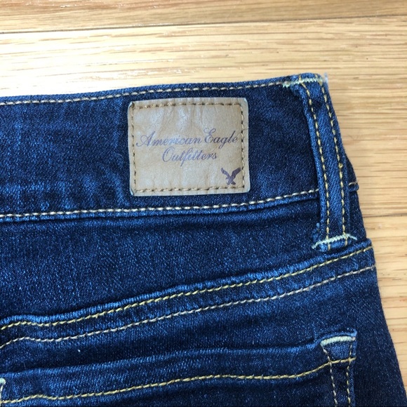 American Eagle Stretch Shorts Size 2 - Picture 5 of 6